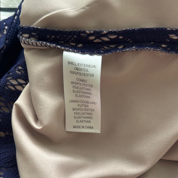 Elegant Navy Lace Dress - Picture 5 of 5